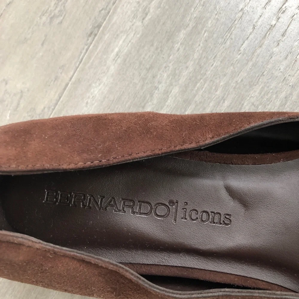 Bernardo Hidden Wedge Suede Shoes NWOT